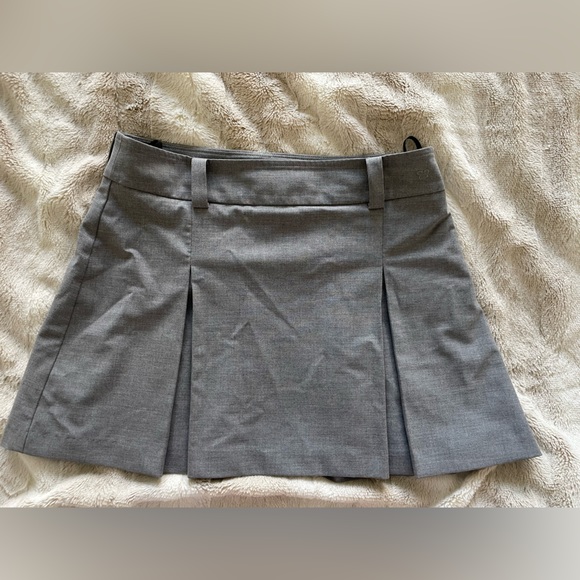Aritzia (Sunday Best) Bebe Skirt - Picture 4 of 6